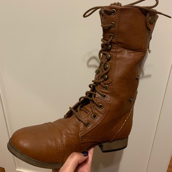 Combat boots - Picture 2 of 3